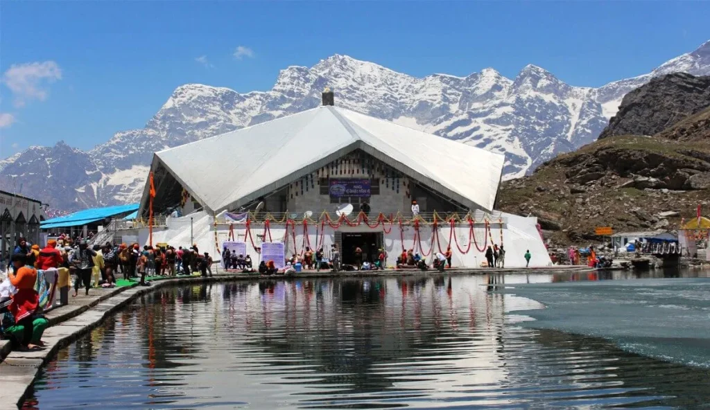 Hemkund Sahib Yatra 2026 : Complete Guide, Opening Date Trek Route & Tips